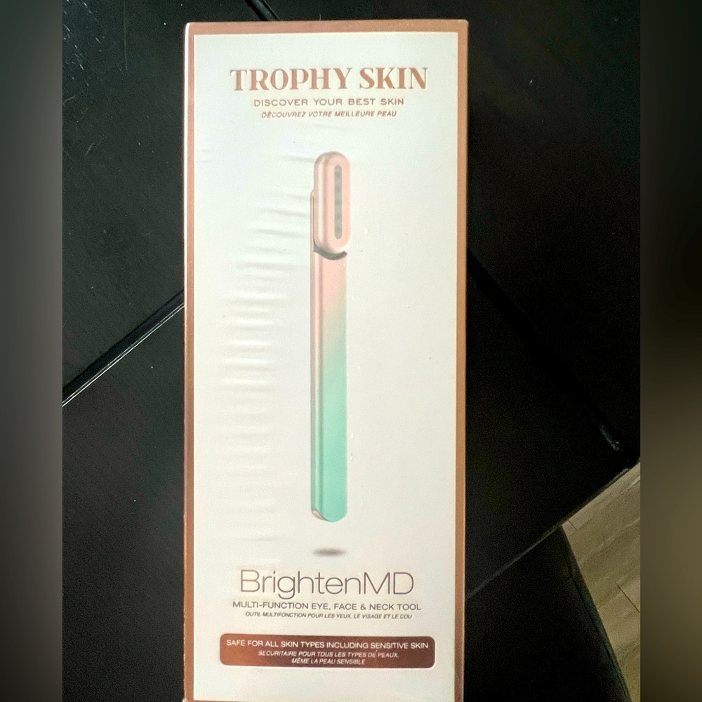 Trophy Skin MD Skincare BrigjtenMD facial device LED Microcurrent